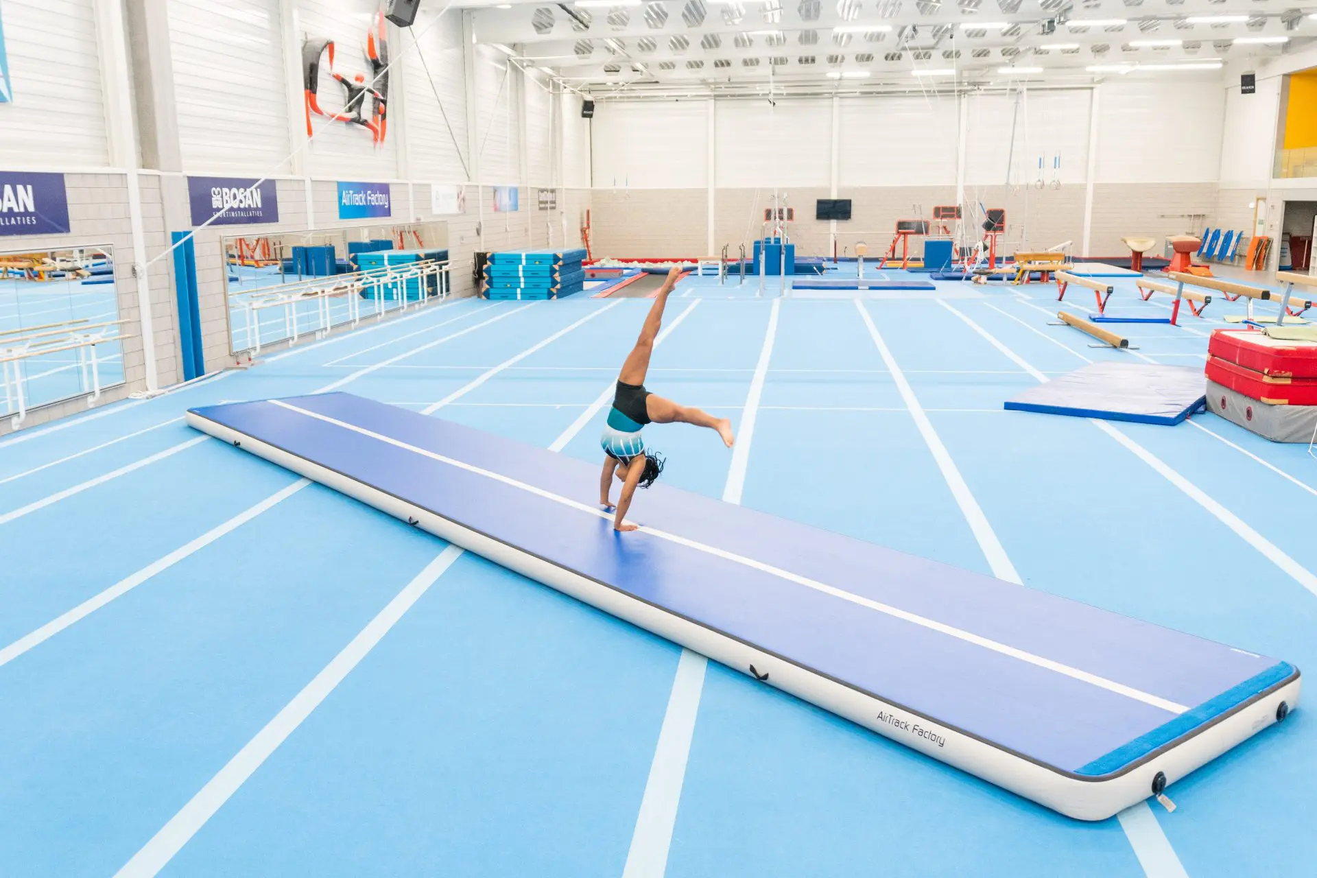 AirTrack Roundoff 