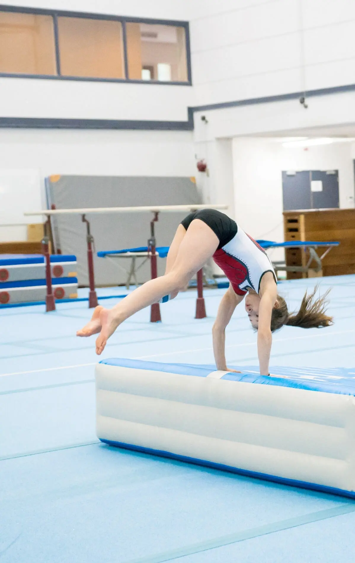 girl-tumbing-airincline-2 (1)