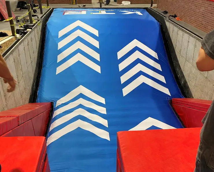 AirBag Zipline
